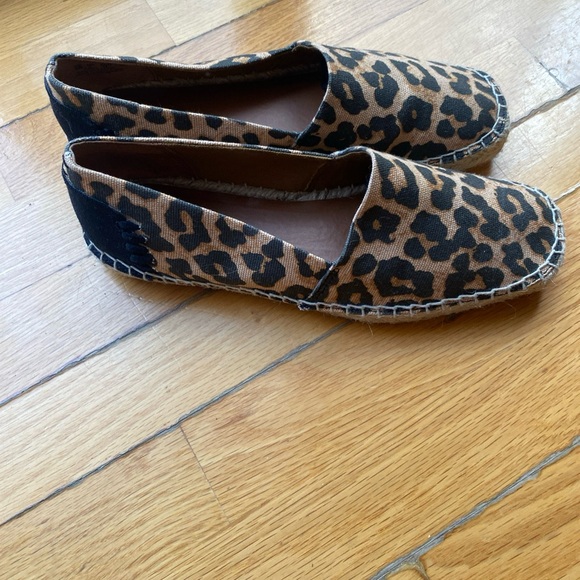 Franco Sarto Cheetha Print Casey Slides Size ~ 8 - Picture 2 of 3